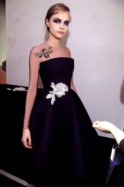 Look 12